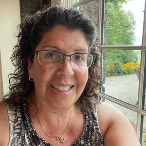 Meet your Posher, Mayda